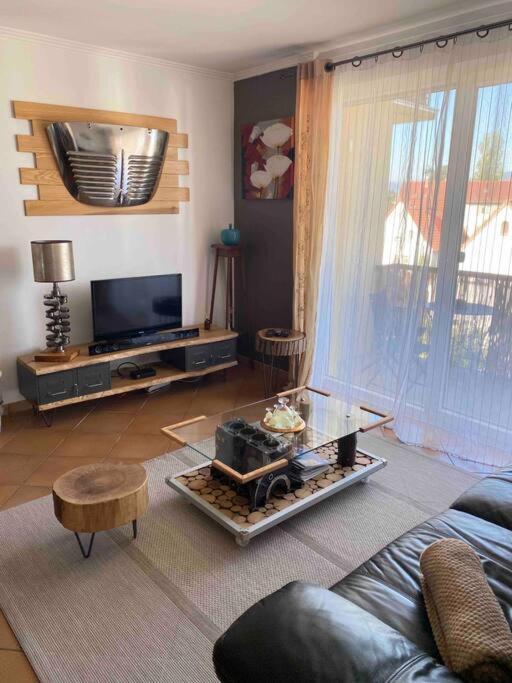 Logement Ideal Pour Un Sejour Alsacien En Amoureux กอลมาร์ ภายนอก รูปภาพ